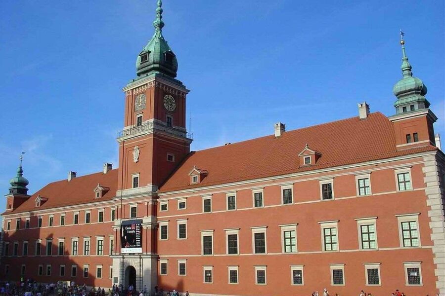 Warsaw: Old and New Town Private Walking Tour - Grand Theatre, National Opera, and the Tomb of the Unknown Soldier