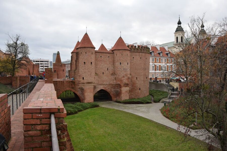 Warsaw: Old Town Guided Walking Tour - Key highlights worth caring about