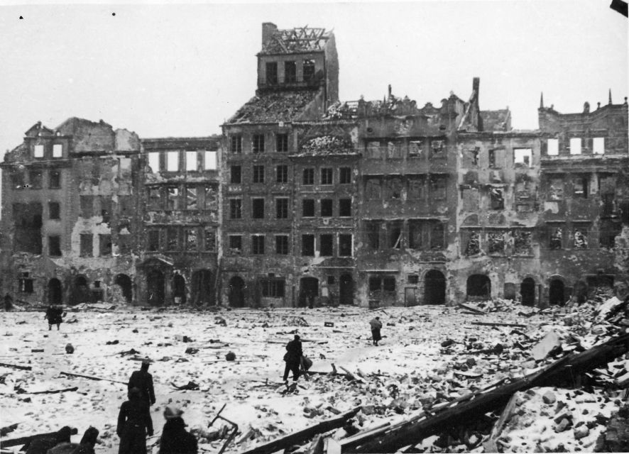 Warsaw: Old Town Highlights Private Walking Tour - Walking from the Warsaw Uprising Monument into Old Town meaning
