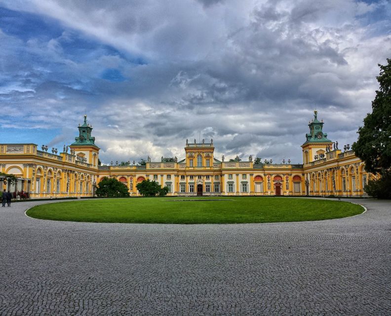 Warsaw: Old Town Highlights Private Walking Tour - PKiN skyline views: how the 6-hour option changes the whole story