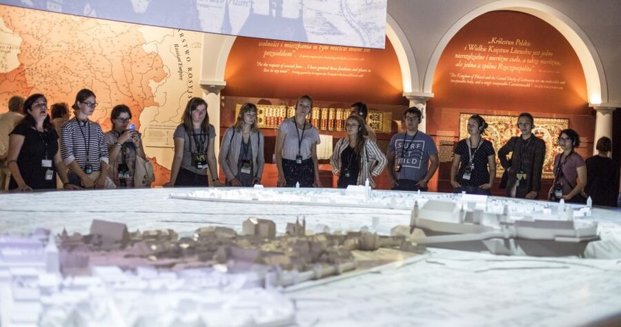 Warsaw: POLIN Museum of the History of Polish Jews Ticket - The gallery flow: from early communities to modern life