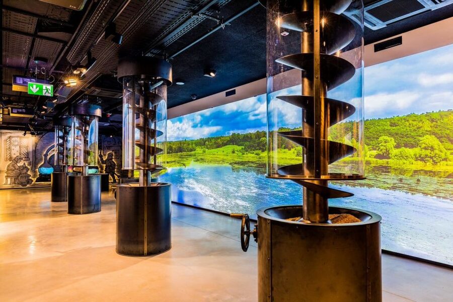 Warsaw: Polish Vodka Museum Tour with Tasting - Praga’s Koneser Center: More Than a Backdrop