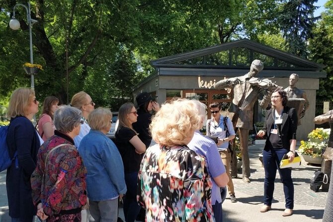 Warsaw Praga Guided Historical Walking Tour - Meeting at Strzelecka 46: get your bearings fast
