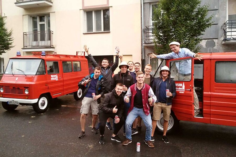 Warsaw: Private 3-Hour Tour by Communist Van - Praga district: a different Warsaw angle in a short time
