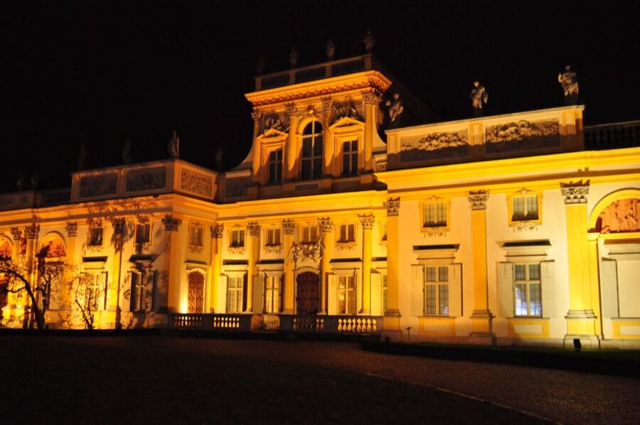Warsaw Private Wilanow Palace & Garden Tour - Look for the specific architectural clues you’ll hear about