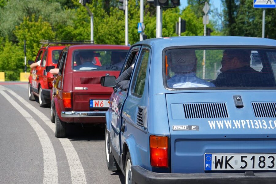 Warsaw's Must-Sees Self-Driving Tour - The local pub, bar, and cafe stretch: a taste of Warsaw after the history