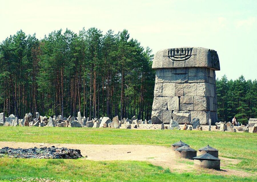 Warsaw: Small-Group Tour to Treblinka Extermination Camp - Picking up in Warsaw: getting there without turning the day into logistics