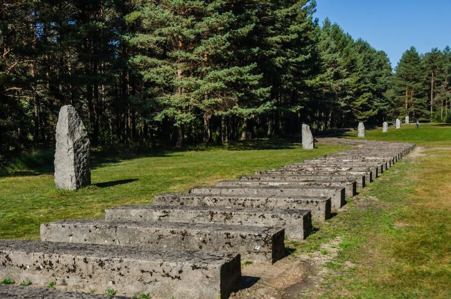 Warsaw: Treblinka Heartbreaking Concentration Camp Tour - Museum time: why the indoor learning matters