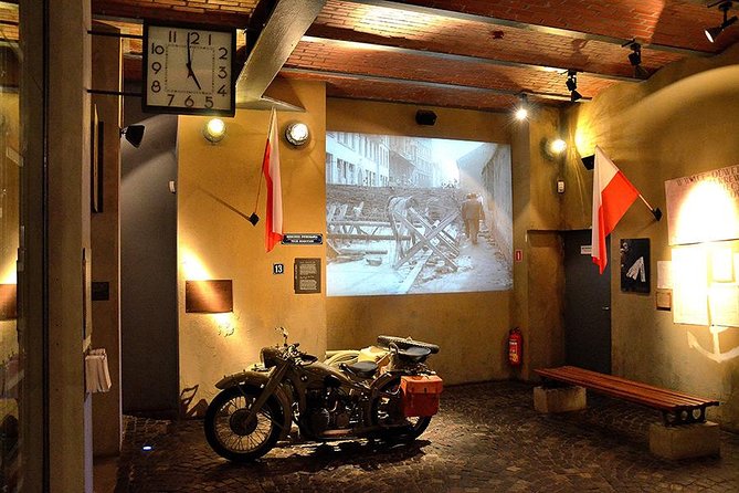 Warsaw Uprising Museum (1944) + POLIN Museum: PRIVATE TOUR /inc. Pick-up/ - Audio Guides: Use Them Like a Companion, Not a Script