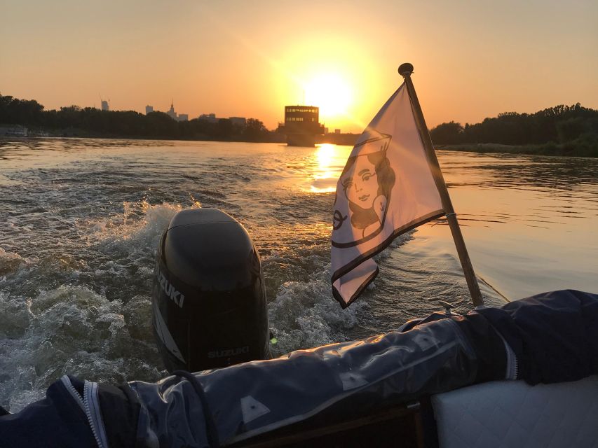 Warsaw: Vistula River Sunset Cruise with Welcome Drink - The Route Plan: From Three Bridges to Two Towns