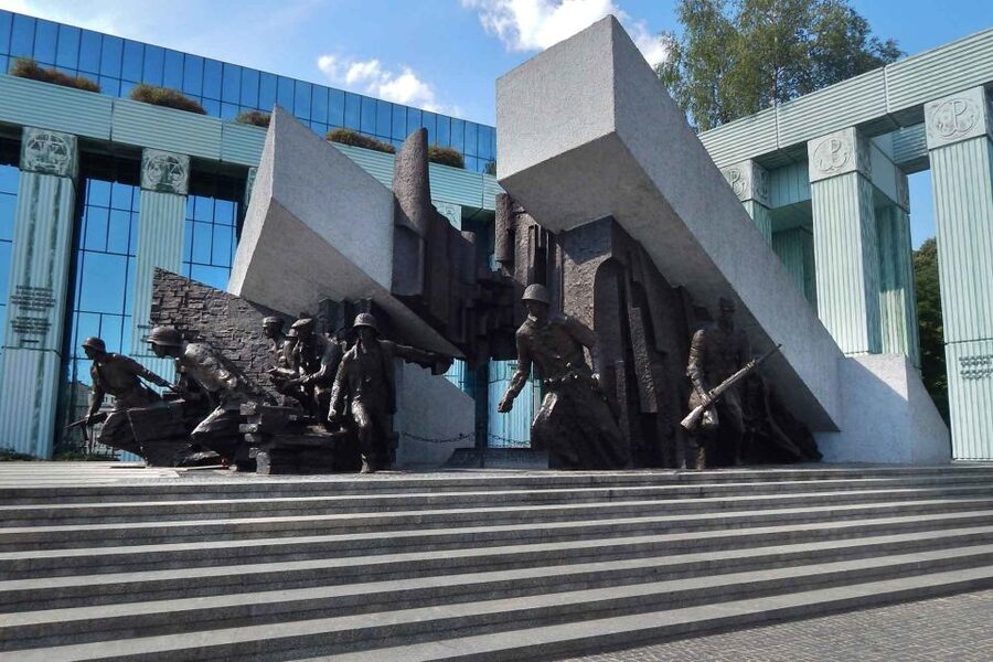Warsaw: WWII Private Tour by Retro Minibus with Hotel Pickup - The Jewish Ghetto: Wall Fragments, Waliców Tenement Ruins, and Chłodna Street