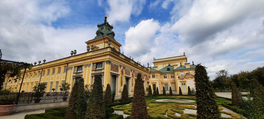 Wilanów Palace: 2-Hour Guided Tour with Entrance Tickets - Key things to know before you go