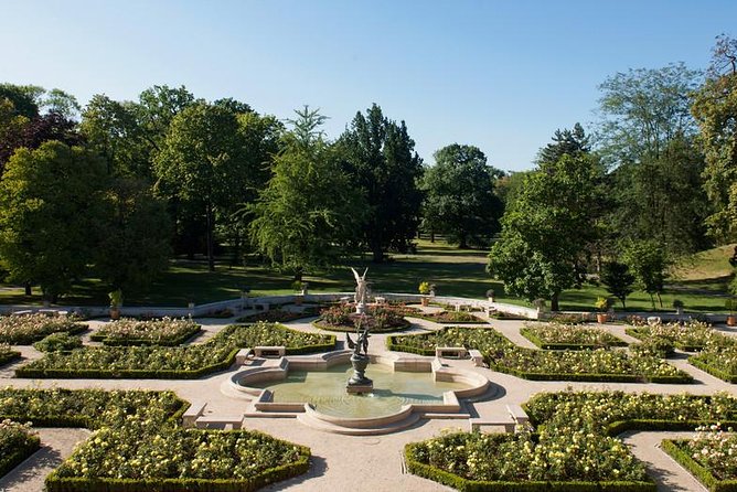 Wilanow Royal Palace : SMALL GROUP /inc. Pick-up/ - Small-group comfort: why 15 people matters here