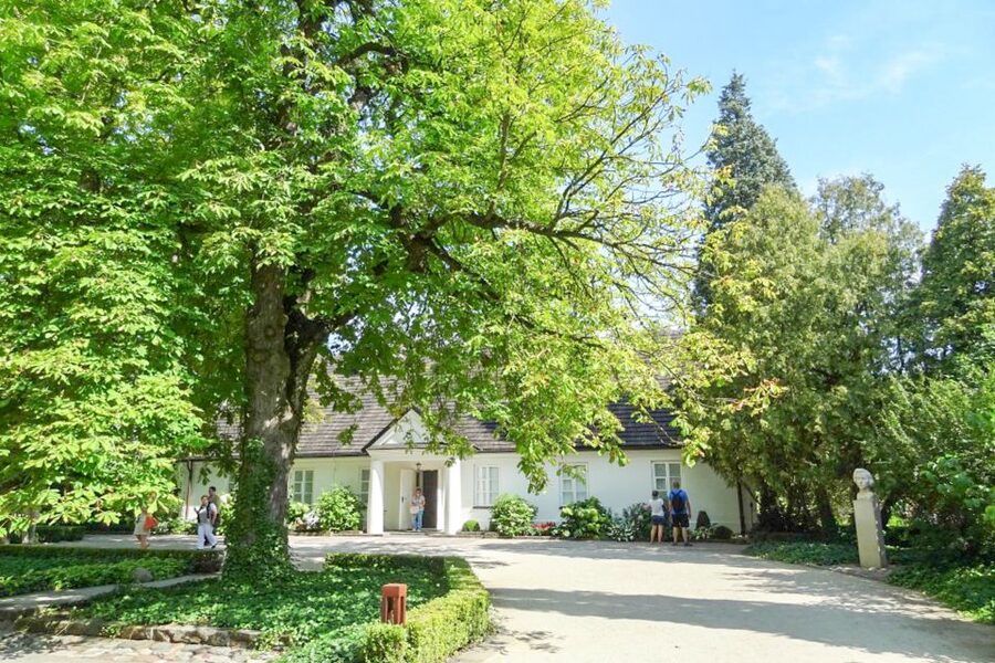 Zelazowa Wola: Frederic Chopin Half-Day Private Tour - From Warsaw in 4 Hours: How This Tour Actually Feels